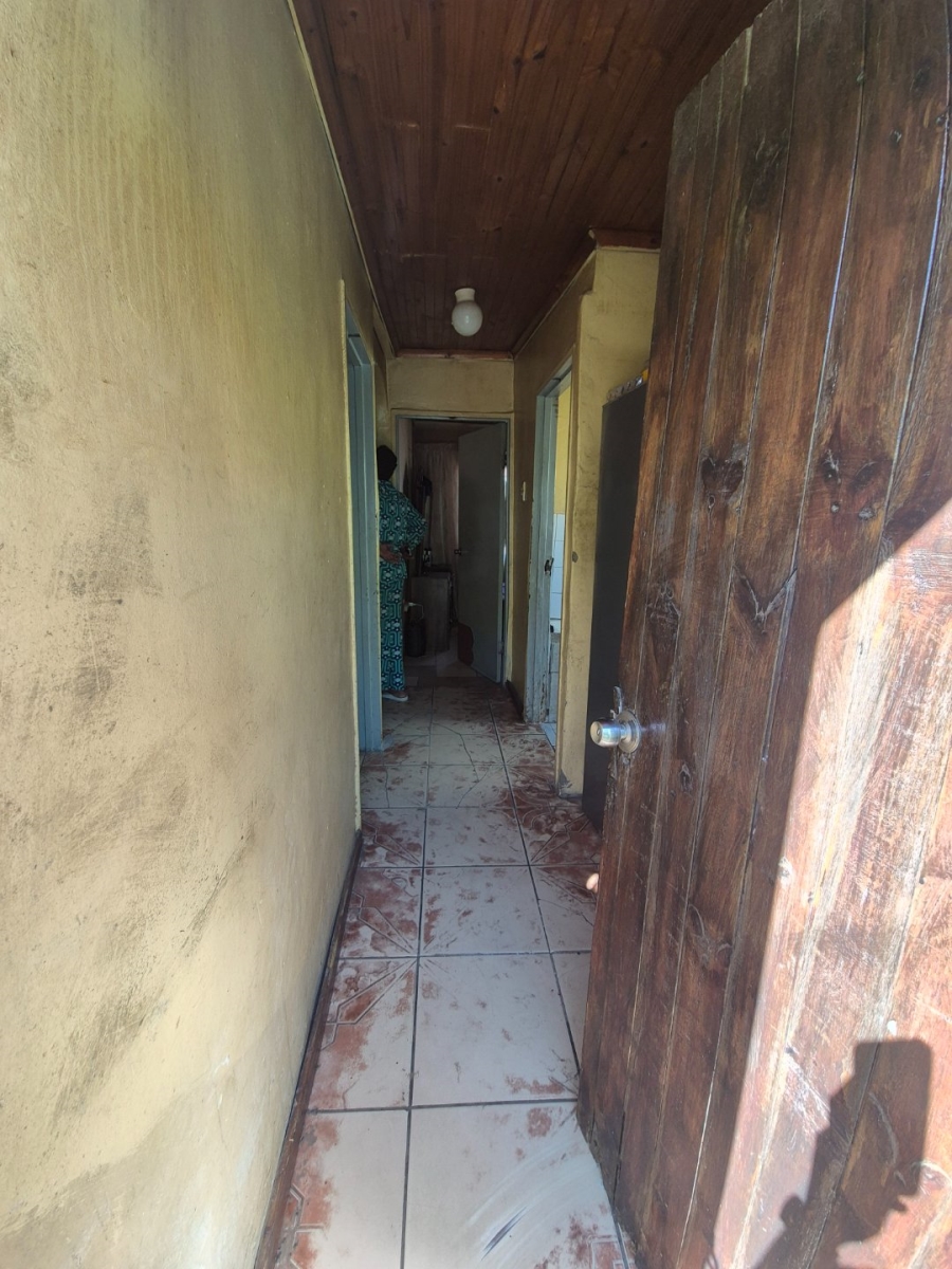 2 Bedroom Property for Sale in Kwazakhele Eastern Cape